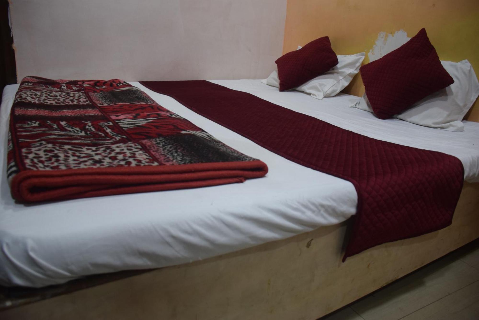 Hotel Thakur Ji Бхопал Екстер'єр фото