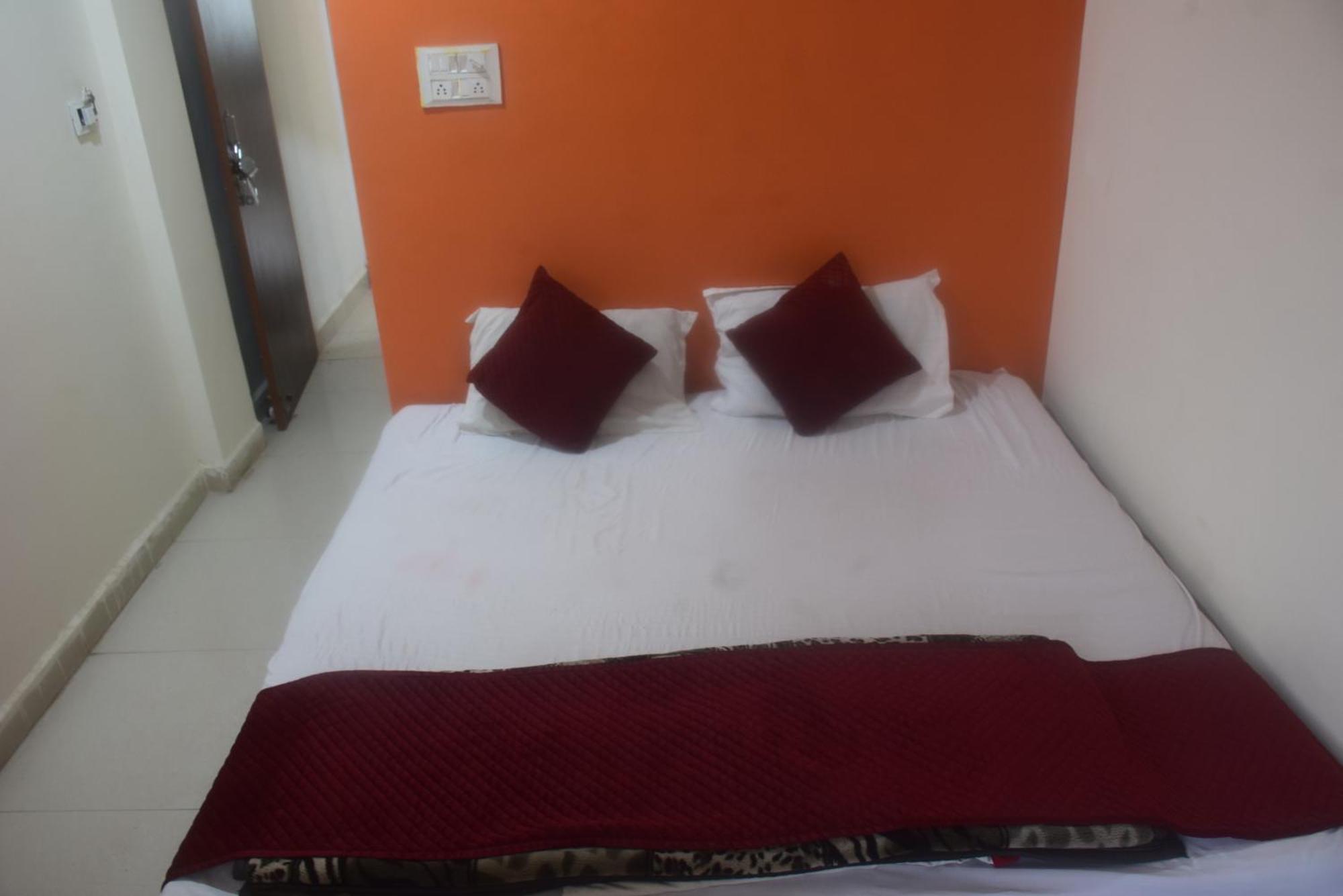 Hotel Thakur Ji Бхопал Екстер'єр фото