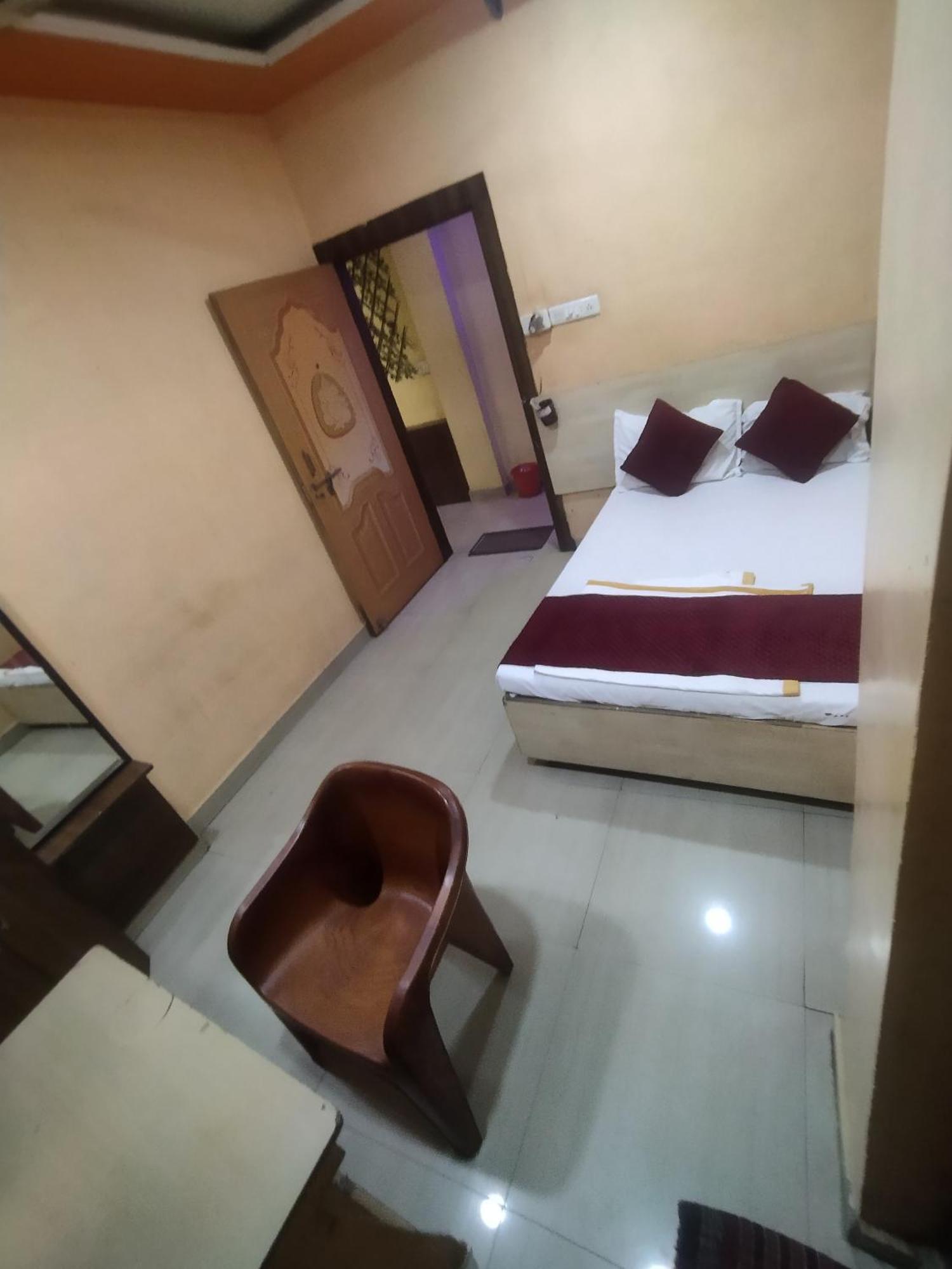 Hotel Thakur Ji Бхопал Екстер'єр фото