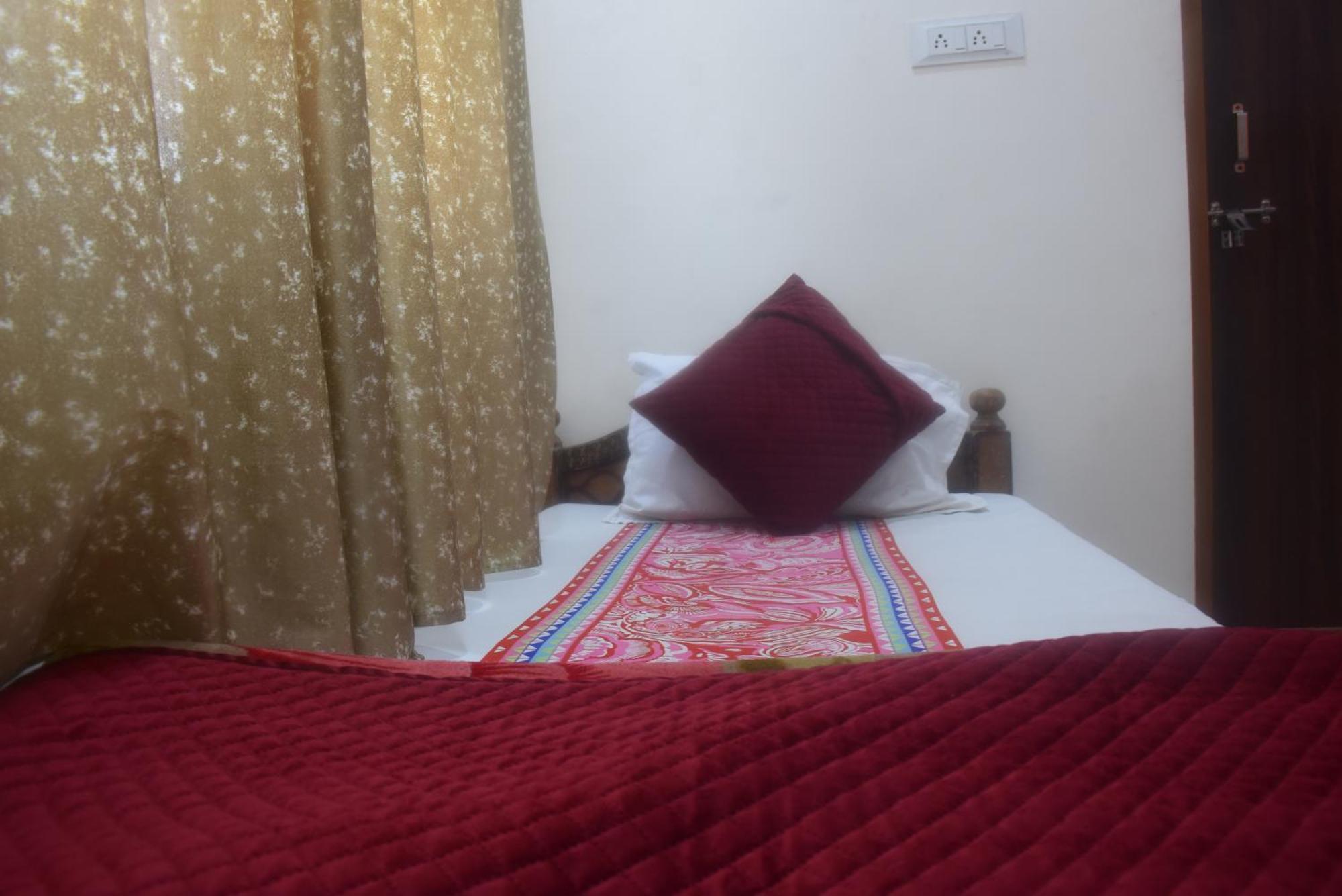 Hotel Thakur Ji Бхопал Екстер'єр фото
