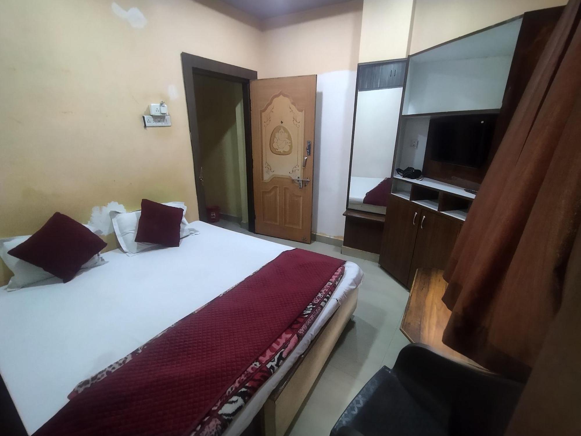 Hotel Thakur Ji Бхопал Екстер'єр фото