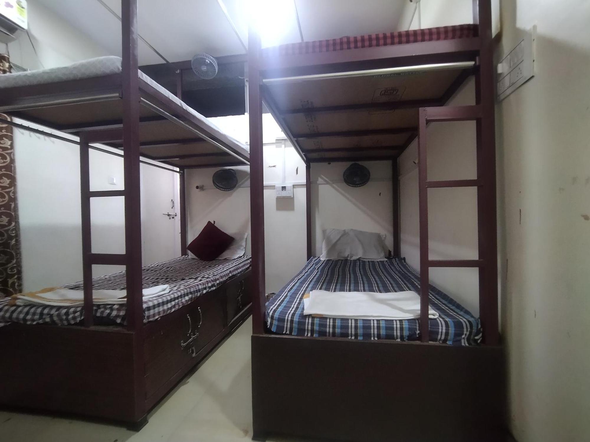 Hotel Thakur Ji Бхопал Екстер'єр фото